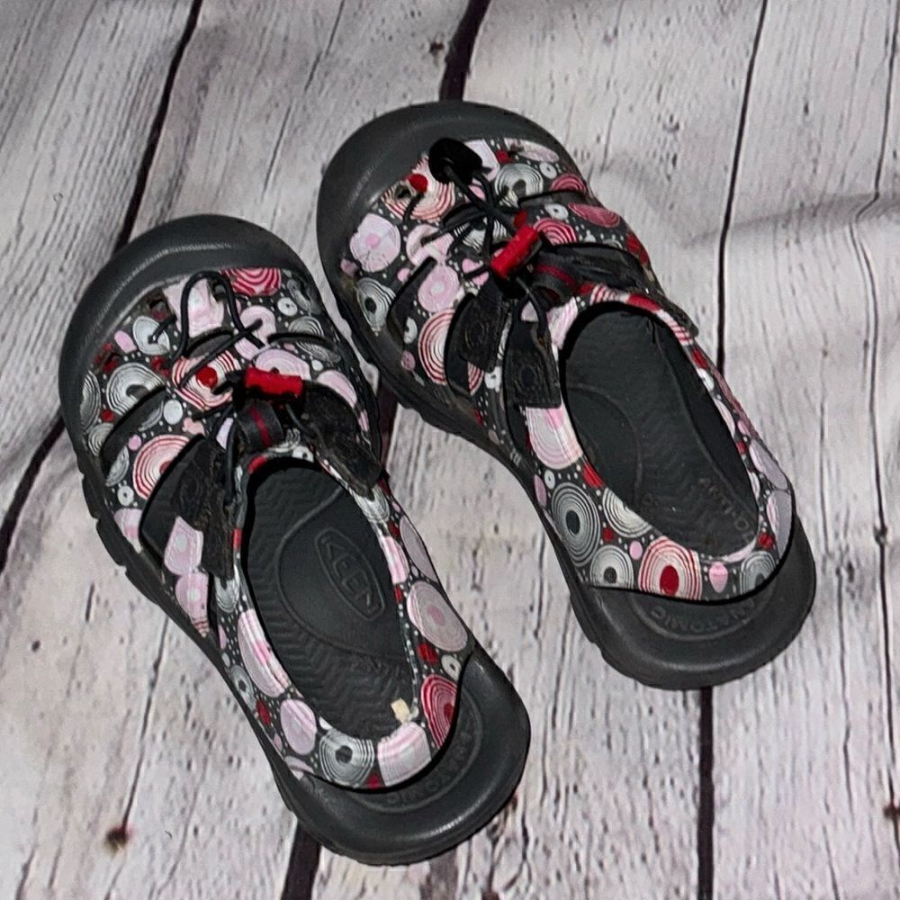 Keen - Sandals - Waterproof - pink gray circles - size 1 girls